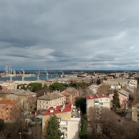 Rise And Shine! Apartamento Pula
